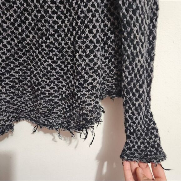 Free People Poppyseed Yarn Lace Back Light Knit Pullover Top S - Picture 4 of 6